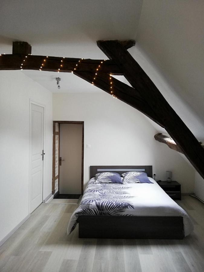 Appartement Au Pied Du Circuit De 마그니컬스 외부 사진